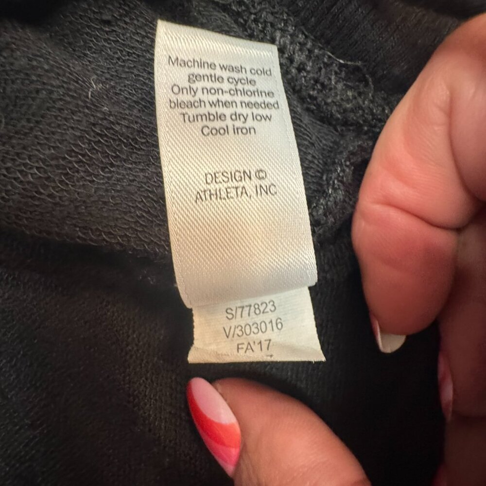 Athleta XL Black Open Back Long Sleeve Top – Modal Blend – FA17 – EUC - Picture 3 of 7